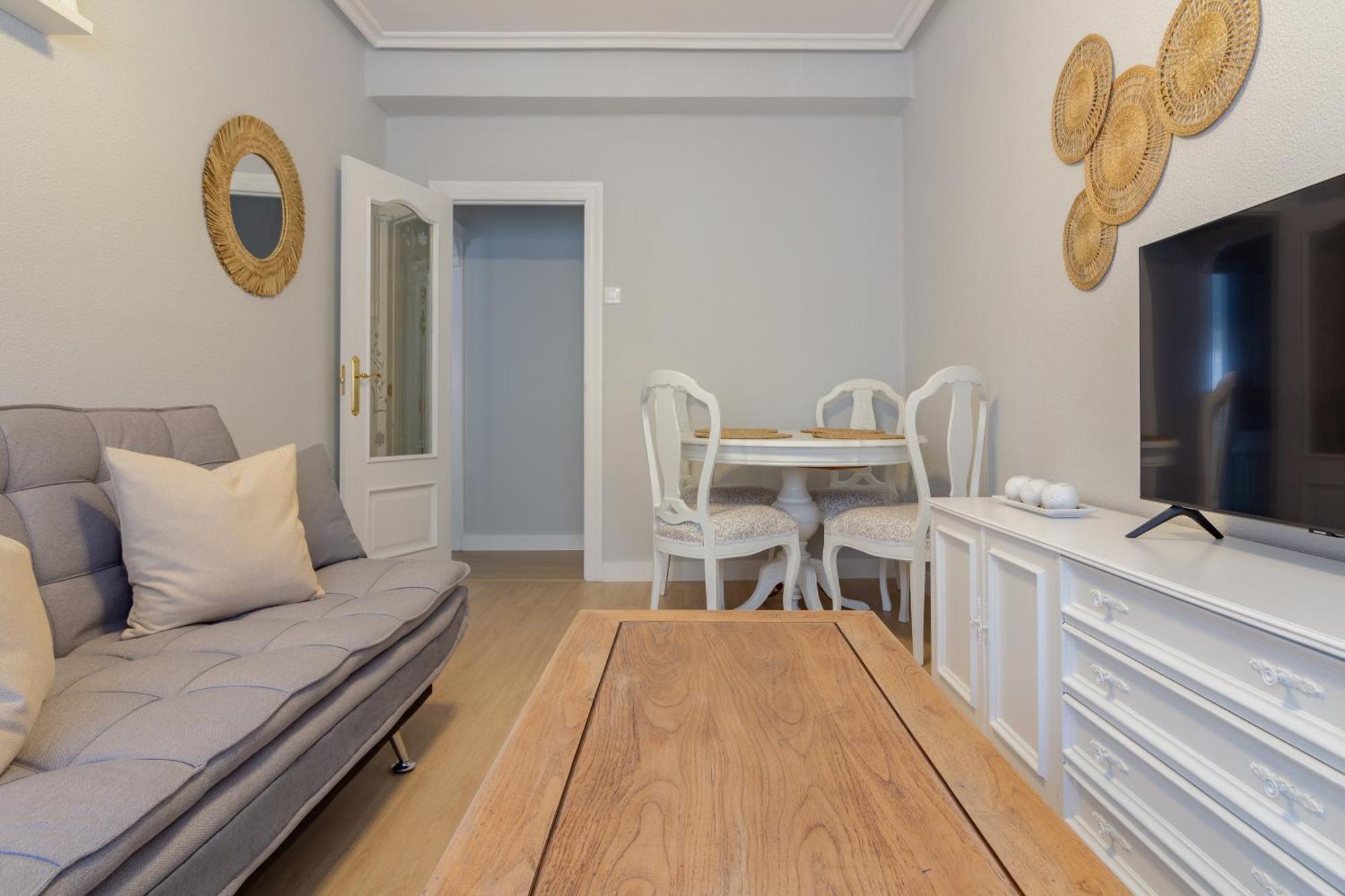 Ah Apartamento Urban Lena Vut6048As Pola de Lena Esterno foto