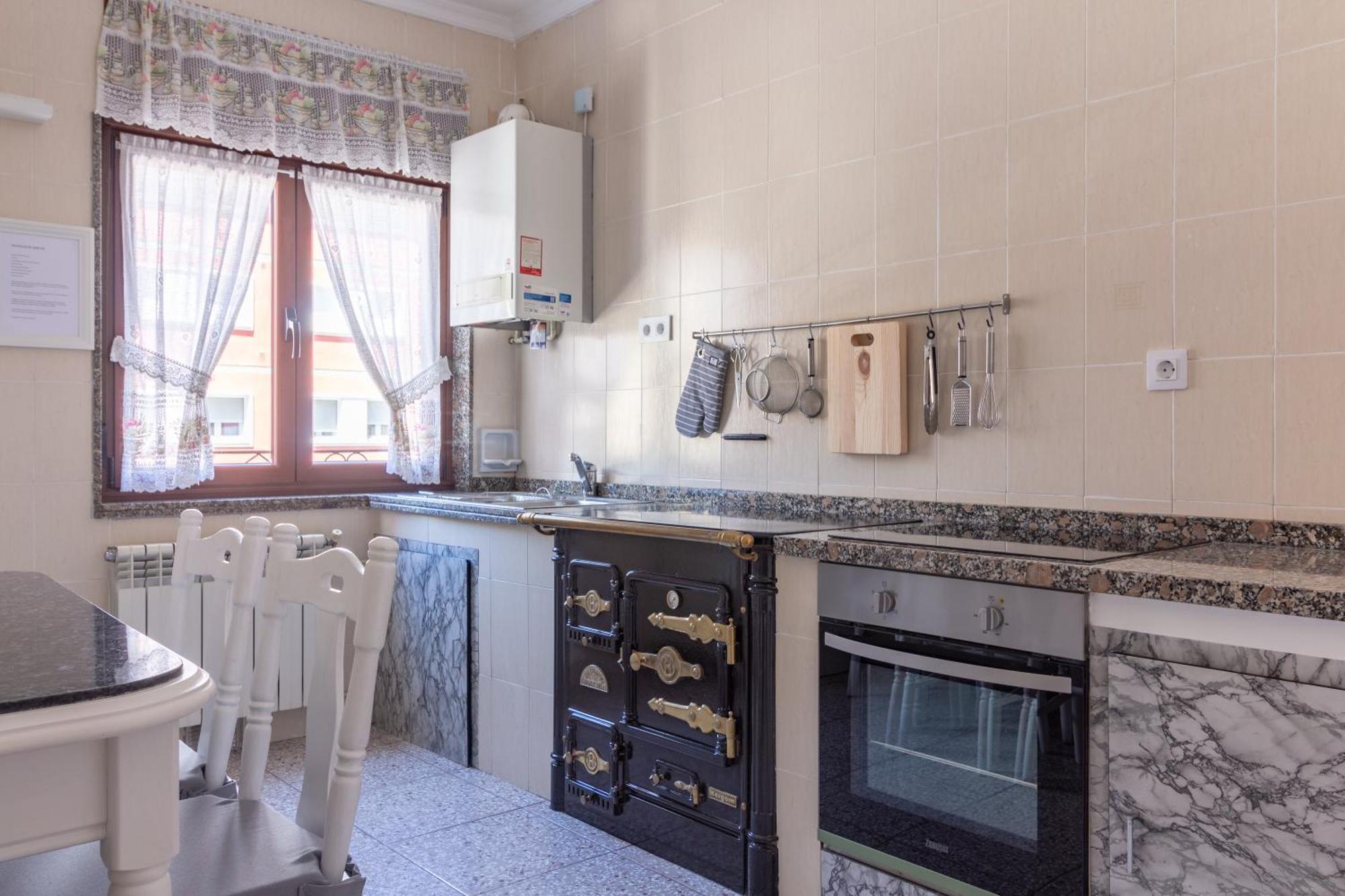 Ah Apartamento Urban Lena Vut6048As Pola de Lena Esterno foto